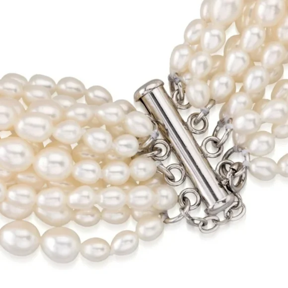 Bridal cultured freshwater pearls necklaces